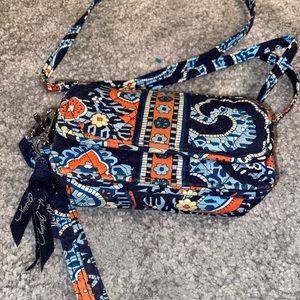 Vera Bradley Purse/Wristlet Marrakesh Pattern